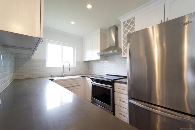 7915 Camino Kiosco, San Diego CA: https://media.crmls.org/mediaz/328a70e0-4077-47f5-8e07-60cf6da7f3b8.jpg