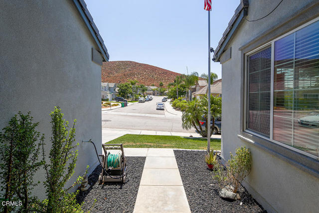 Detail Gallery Image 4 of 46 For 27948 Whittington Rd, Menifee,  CA 92584 - 5 Beds | 3/1 Baths