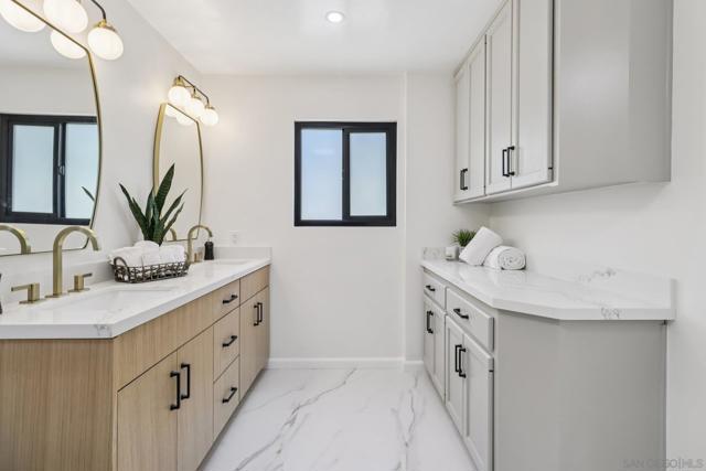 8560 Sunrise Ave, La Mesa CA: https://media.crmls.org/mediaz/328b28d4-b772-4dd6-9197-a1564c141d4b.jpg