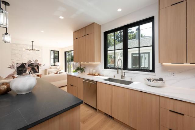 Image 17 of 40 For 2615 Hillside Drive