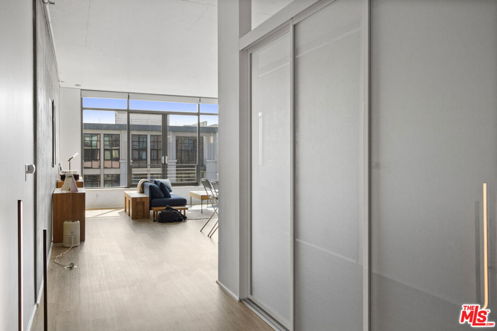 MLS #25619373 image #16