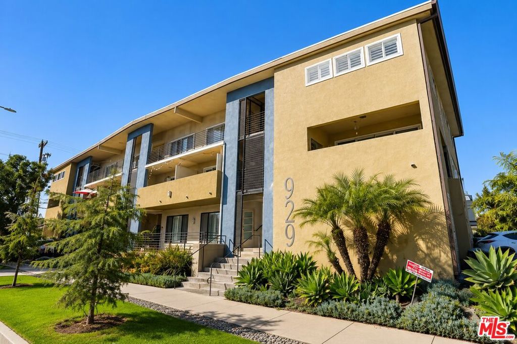 929 Idaho Avenue #6