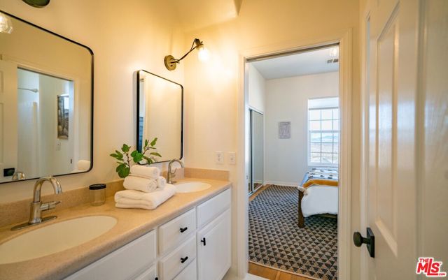 71638 Laura Lane,  CA: https://media.crmls.org/mediaz/328f1eec-f0a3-4155-84ea-fca313ef8fb0.jpg