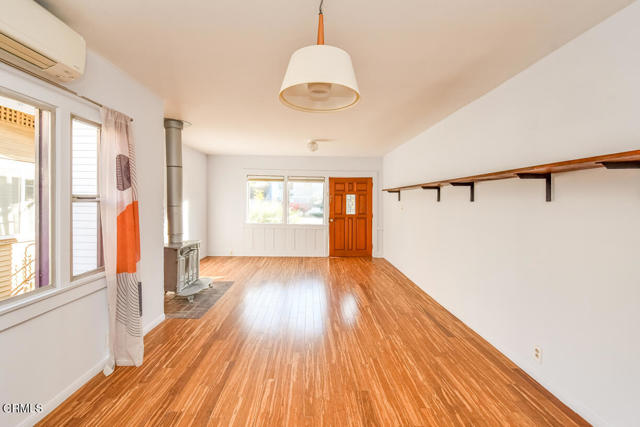 Detail Gallery Image 2 of 19 For 5259 Aldama St, Los Angeles,  CA 90042 - 2 Beds | 2 Baths