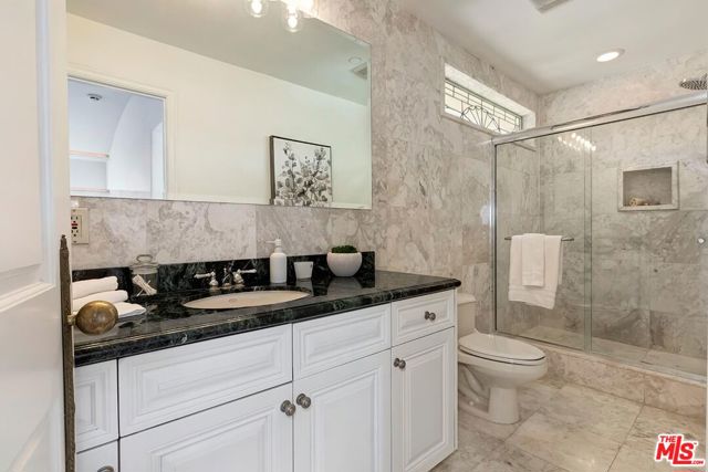 3595 Wonder View Drive, Los Angeles CA: https://media.crmls.org/mediaz/328f73af-b294-43a4-8cb1-4eb2e91b6361.jpg
