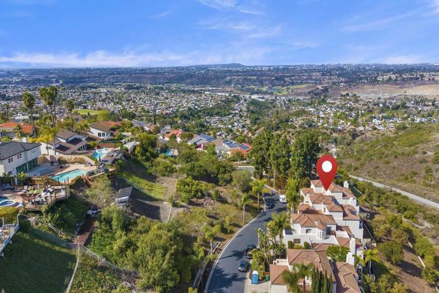 6356 Camino Largo, San Diego CA: https://media.crmls.org/mediaz/328f902b-32bd-4d5f-9b9a-e00457e4d506.jpg