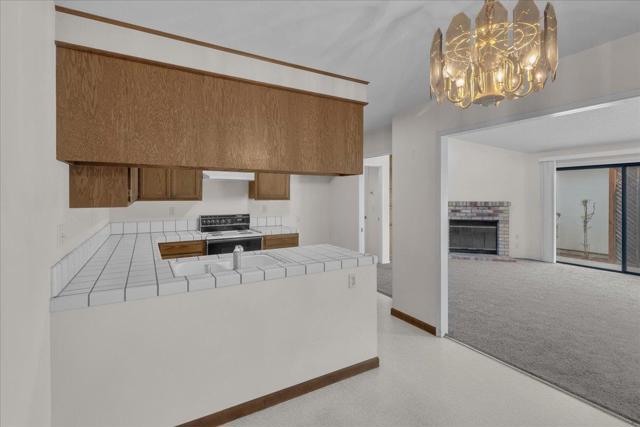 1575 Sepulveda Drive, Salinas CA: https://media.crmls.org/mediaz/328fc3a0-ce1a-4728-99aa-15922467f357.jpg