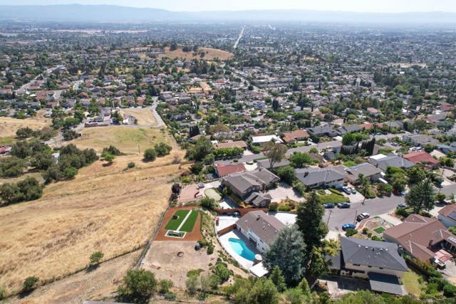 950 Macduff Court, San Jose CA: https://media.crmls.org/mediaz/32909c0d-8005-4b33-89dc-b33b180fcf82.jpg