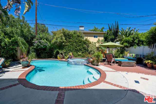 4544 Tobias Avenue, Sherman Oaks CA: https://media.crmls.org/mediaz/32911545-f783-4eb0-8ee7-546f7009a56c.jpg