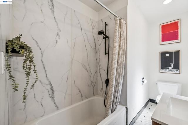 Image 42 of 60 For 491 Vincente Avenue