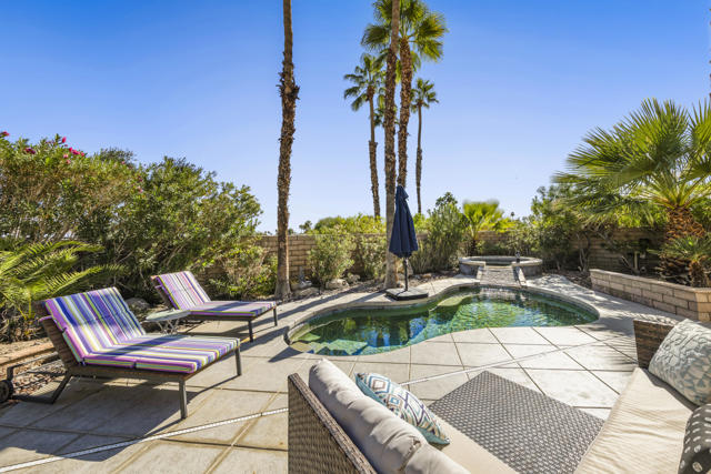 2900 S Redwood Drive, Palm Springs CA: https://media.crmls.org/mediaz/329168bc-06d3-49fc-9c2a-37494f667c40.jpg