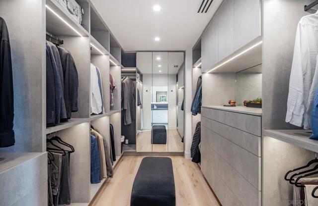 3240 Piragua St, Carlsbad CA: https://media.crmls.org/mediaz/3291b20b-4c4e-4a54-84b9-93cf63fb321a.jpg