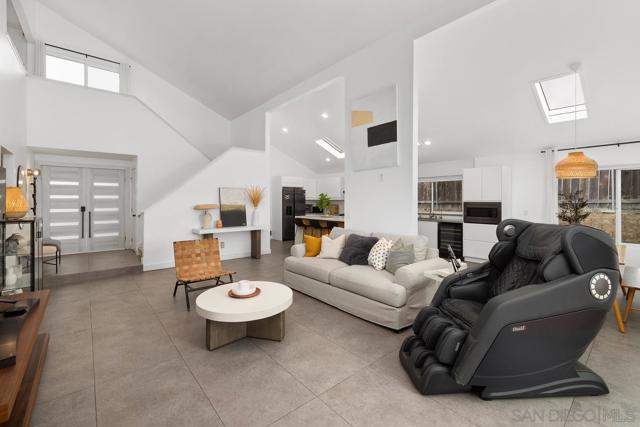 7614 Volclay Dr, San Diego CA: https://media.crmls.org/mediaz/3291fca6-2c0c-42e5-aaa9-09c8bbad6f22.jpg