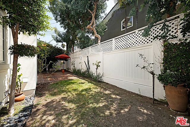 2222 Nelson Avenue, Redondo Beach, California 90278, 4 Bedrooms Bedrooms, ,2 BathroomsBathrooms,Residential,Sold,Nelson,21776480