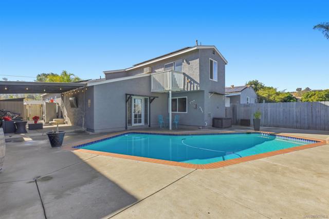 1178 Eucalyptus Dr, El Cajon CA: https://media.crmls.org/mediaz/3292cb00-5178-4791-a2f1-12aebb295ed1.jpg