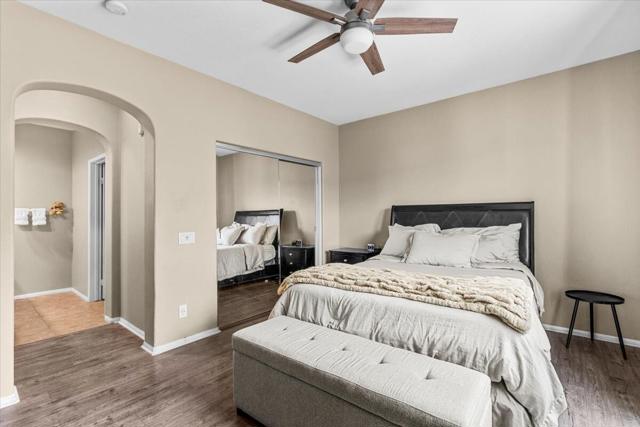 118 Paseo Bravo, Palm Desert CA: https://media.crmls.org/mediaz/32939fd6-f00b-4560-b919-f45a6477448d.jpg