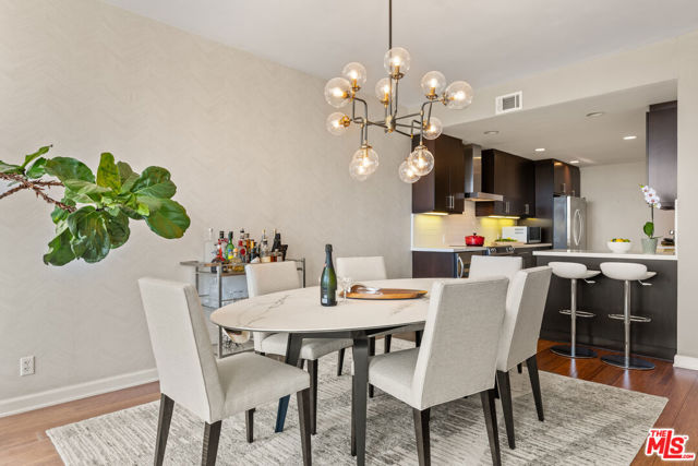 1333 S Beverly Glen Boulevard, Los Angeles CA: https://media.crmls.org/mediaz/3293d278-6581-4ddc-9ff0-e6261df6d612.jpg