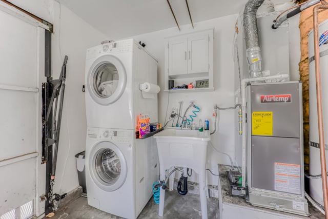 563 Groth Place, San Jose CA: https://media.crmls.org/mediaz/32948dae-ffb3-410f-a559-3d05c5fd5cef.jpg