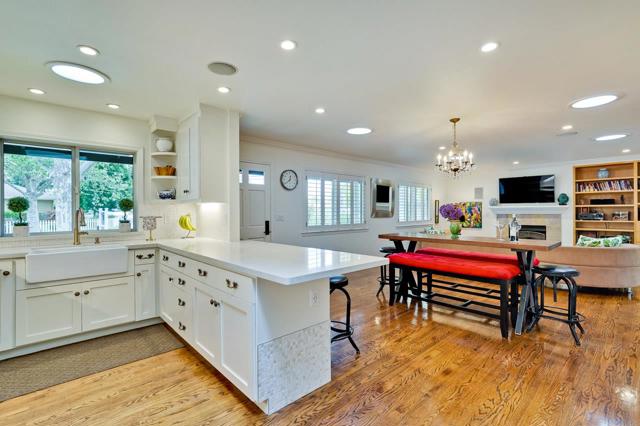 12714 Camrose Avenue, Saratoga CA: https://media.crmls.org/mediaz/3294e2f2-932f-409b-bee3-810699cdb3cd.jpg