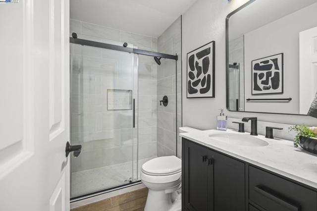105 Creighton Way, Danville CA: https://media.crmls.org/mediaz/32968006-2270-4a8c-8c45-dd592de2d923.jpg