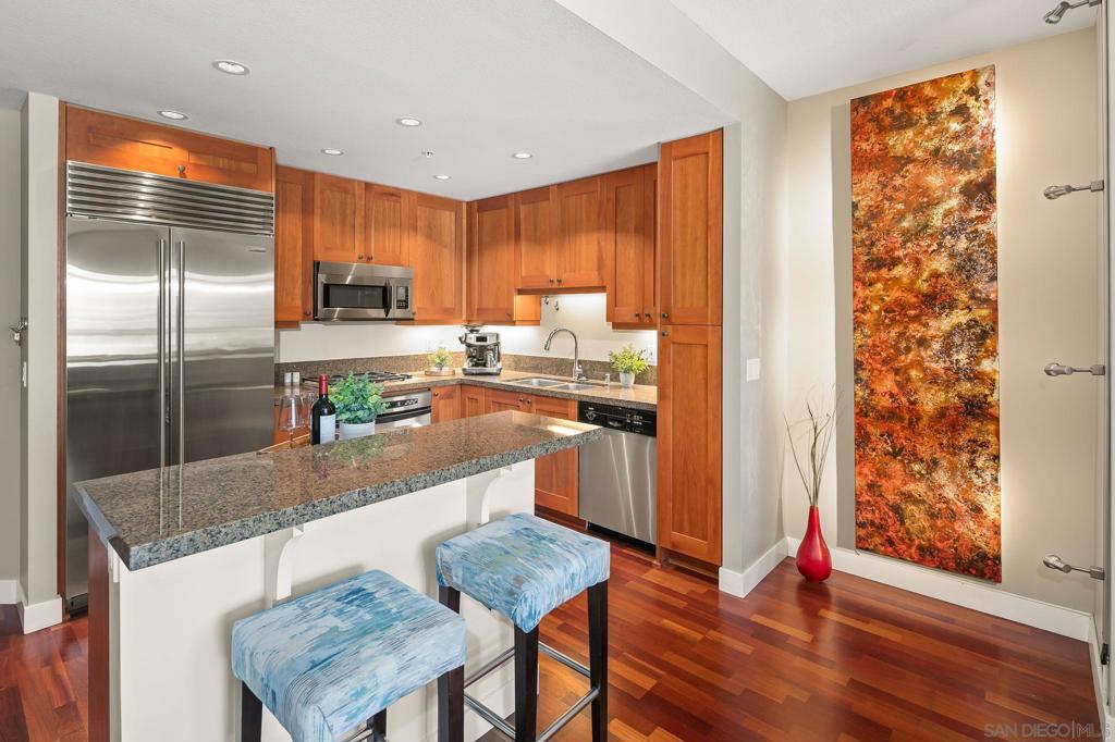 700 Harbor - photo 4