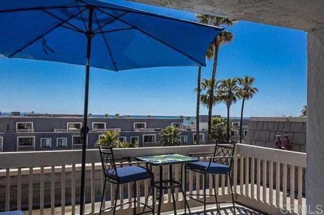 999 N Pacific Street, Oceanside CA: https://media.crmls.org/mediaz/3299889d-0250-4985-b1ef-5e77e55bdc89.jpg