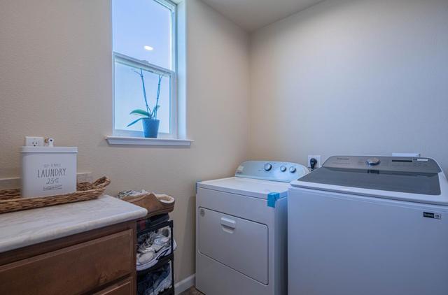 670 Bikle Drive, King City CA: https://media.crmls.org/mediaz/3299bb8e-86d4-42f4-acb4-7aca2dc2f890.jpg