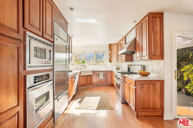 5108 Escobedo Drive, Woodland Hills CA: https://media.crmls.org/mediaz/3299c829-bb01-478e-9c0c-89e8e2589229.jpg