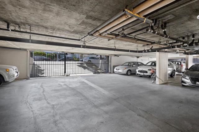1456 San Carlos Avenue, San Carlos CA: https://media.crmls.org/mediaz/329acd87-371a-43c8-93c0-11f6d268f9a4.jpg