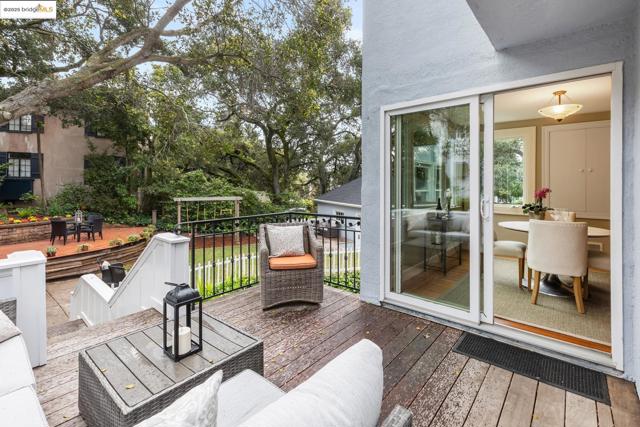 1 Brookside Avenue, Berkeley CA: https://media.crmls.org/mediaz/329b4fca-aa08-40ac-a849-f60b1cf259c9.jpg