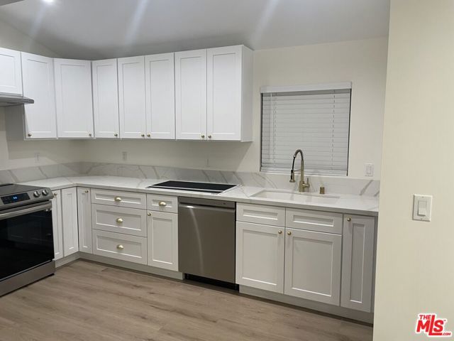 20750 Stagg Street, Winnetka CA: https://media.crmls.org/mediaz/329b796d-de3e-4b6d-b5d2-cdb2629779a1.jpg
