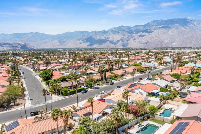 67470 Quijo Road, Cathedral City CA: https://media.crmls.org/mediaz/329c35d3-5dd8-4071-b74c-6ee6ad64d638.jpg