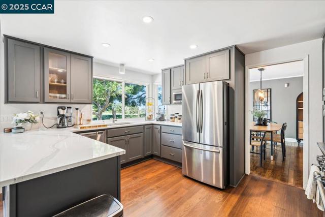 739 Devils Drop Ct, Richmond CA: https://media.crmls.org/mediaz/329d0bbe-c5ca-4dc6-a677-3332bfff3c76.jpg