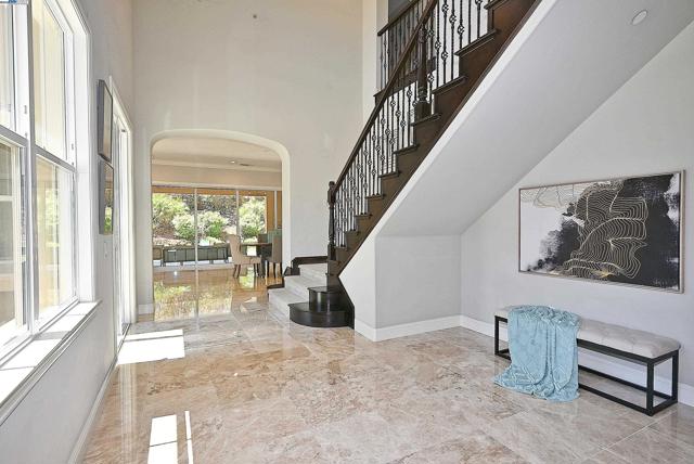 3009 Drysdale St, Danville CA: https://media.crmls.org/mediaz/329e4084-9cd2-4d88-8f7f-e27d21fb5c2e.jpg
