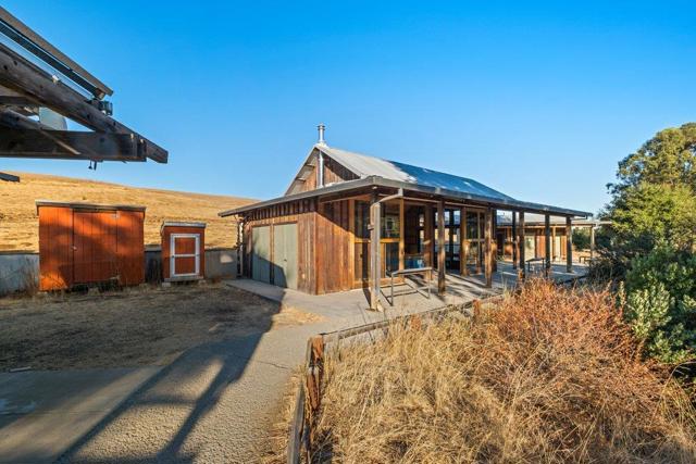 628 Colorado Avenue, Palo Alto CA: https://media.crmls.org/mediaz/329e9586-2bf2-4403-99c2-69be89931285.jpg