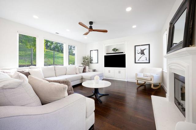 2953 Pebble Beach Circle, Fairfield CA: https://media.crmls.org/mediaz/329f69bd-6400-48f9-abd7-866736b20cd4.jpg