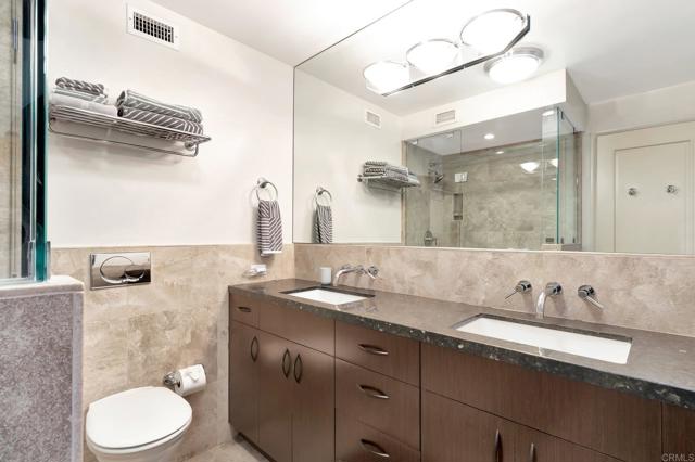 1770 Avenida del Mundo, Coronado CA: https://media.crmls.org/mediaz/32a11f1d-7407-4e42-9938-35b15136a788.jpg