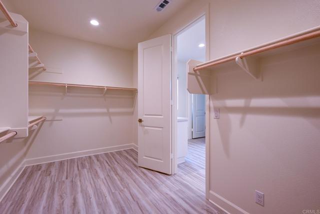 Detail Gallery Image 16 of 38 For 2981 Orchard Glen, Escondido,  CA 92026 - 5 Beds | 4 Baths