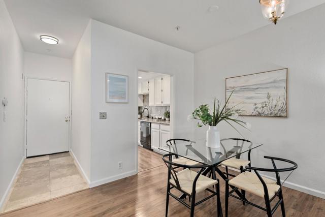 67 Pelican Lane, Redwood City CA: https://media.crmls.org/mediaz/32a2130e-2a26-4b2f-8fd8-3ca87ec65be0.jpg