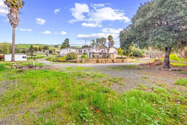 2363 Pleasant Acres Drive, San Jose CA: https://media.crmls.org/mediaz/32a28c70-cab2-4305-b896-a9e2efaac919.jpg