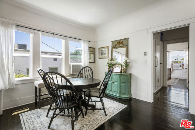1120 W Edgeware Road, Los Angeles CA: https://media.crmls.org/mediaz/32a2e6c1-0f76-4610-8fcd-dc9972b6fa0e.jpg
