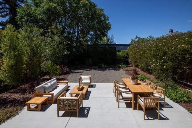 942 Ramona Street, Palo Alto CA: https://media.crmls.org/mediaz/32a45733-f4b3-4125-9e08-f380232b68db.jpg