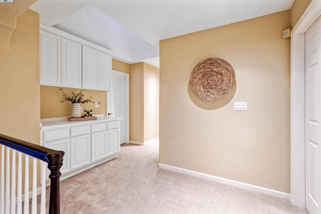 729 Montevino Dr, Pleasanton CA: https://media.crmls.org/mediaz/32a606bd-8100-4b98-95e3-a4ffe54380bc.jpg