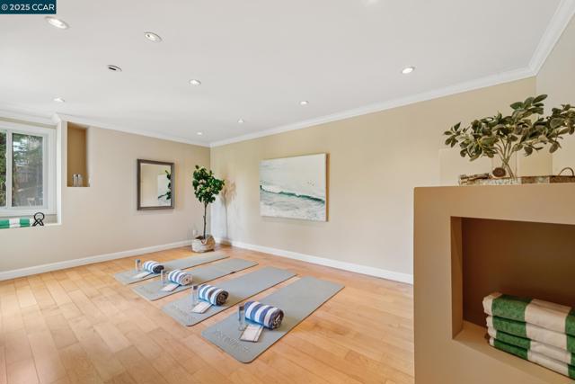 1149 Camino Vallecito, Lafayette CA: https://media.crmls.org/mediaz/32a64f57-1538-45e1-a478-0351236ca2f2.jpg