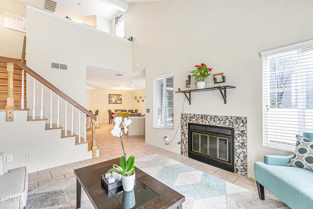 Detail Gallery Image 9 of 39 For 274 Walnut Ct, Azusa,  CA 91702 - 2 Beds | 2/1 Baths