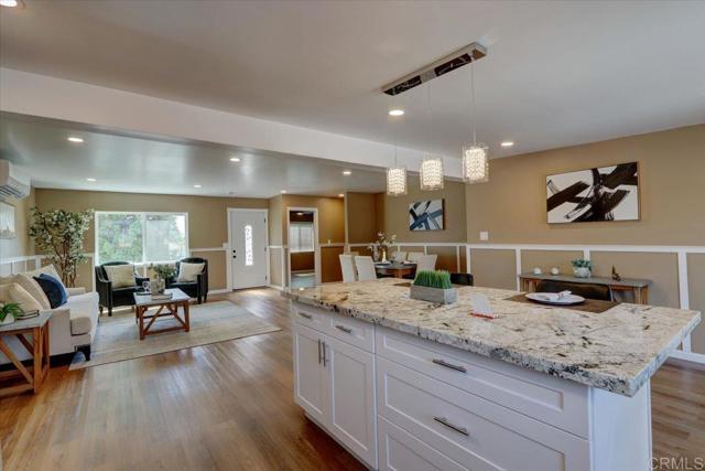 Detail Gallery Image 12 of 70 For 9579 Carlton Hills Blvd, Santee,  CA 92071 - 4 Beds | 2 Baths