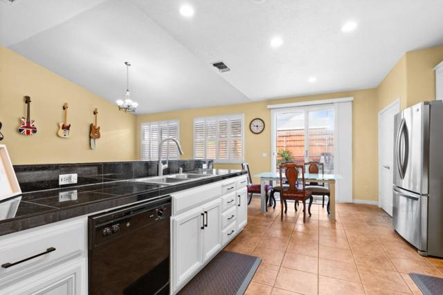 354 Vasconcellos Avenue, Manteca CA: https://media.crmls.org/mediaz/32a6e3d6-deff-428f-8b7e-1bcaa69065a9.jpg