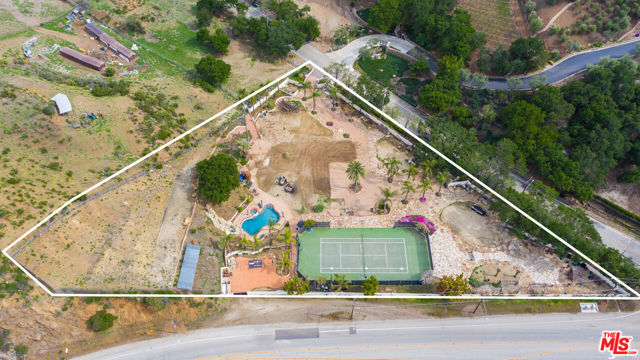 31431 MULHOLLAND Highway photo 3