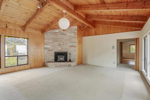 105 Laureles Grade, Salinas CA: https://media.crmls.org/mediaz/32a6ff85-4788-49cb-94df-56afdb372d99.jpg