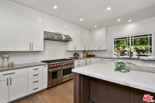 29677 Mulholland Highway, Agoura Hills CA: https://media.crmls.org/mediaz/32a73e43-6666-4673-a1c2-a44a3dc860f5.jpg